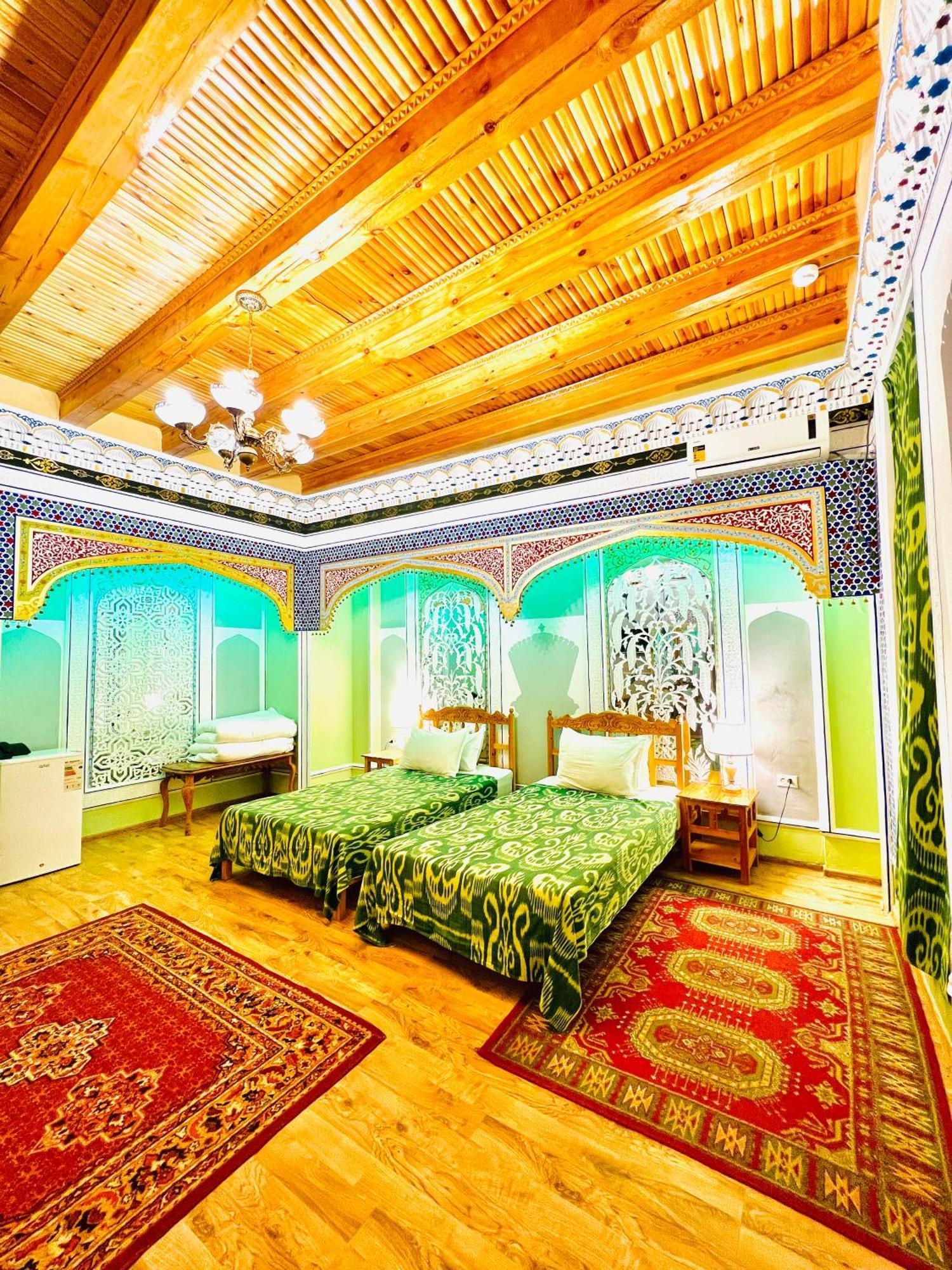 Komil Bukhara Boutique Hotel Exteriör bild