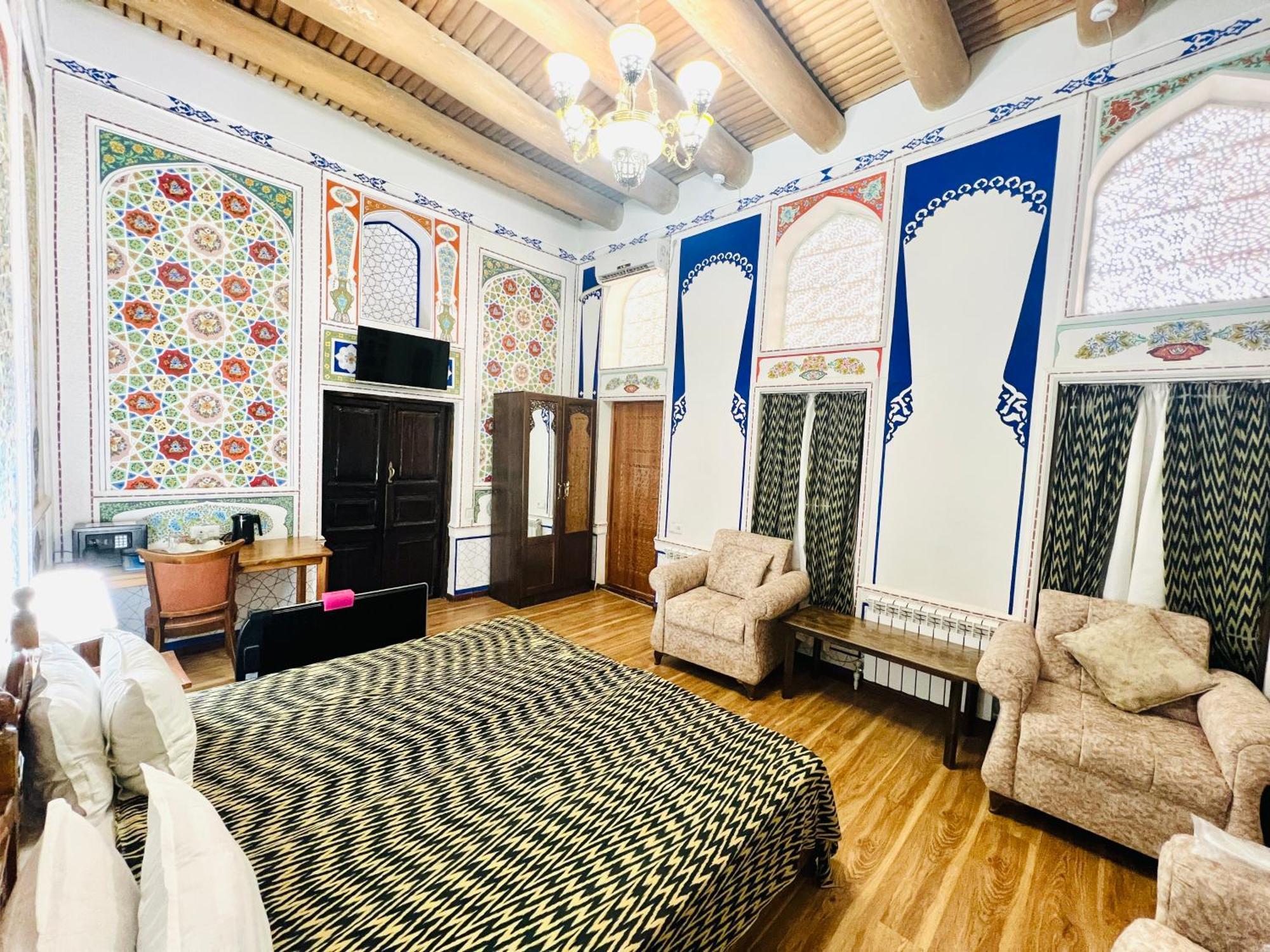 Komil Bukhara Boutique Hotel Exteriör bild