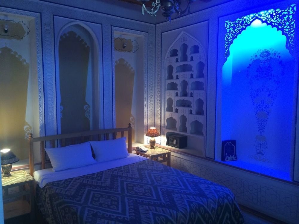 Komil Bukhara Boutique Hotel Exteriör bild